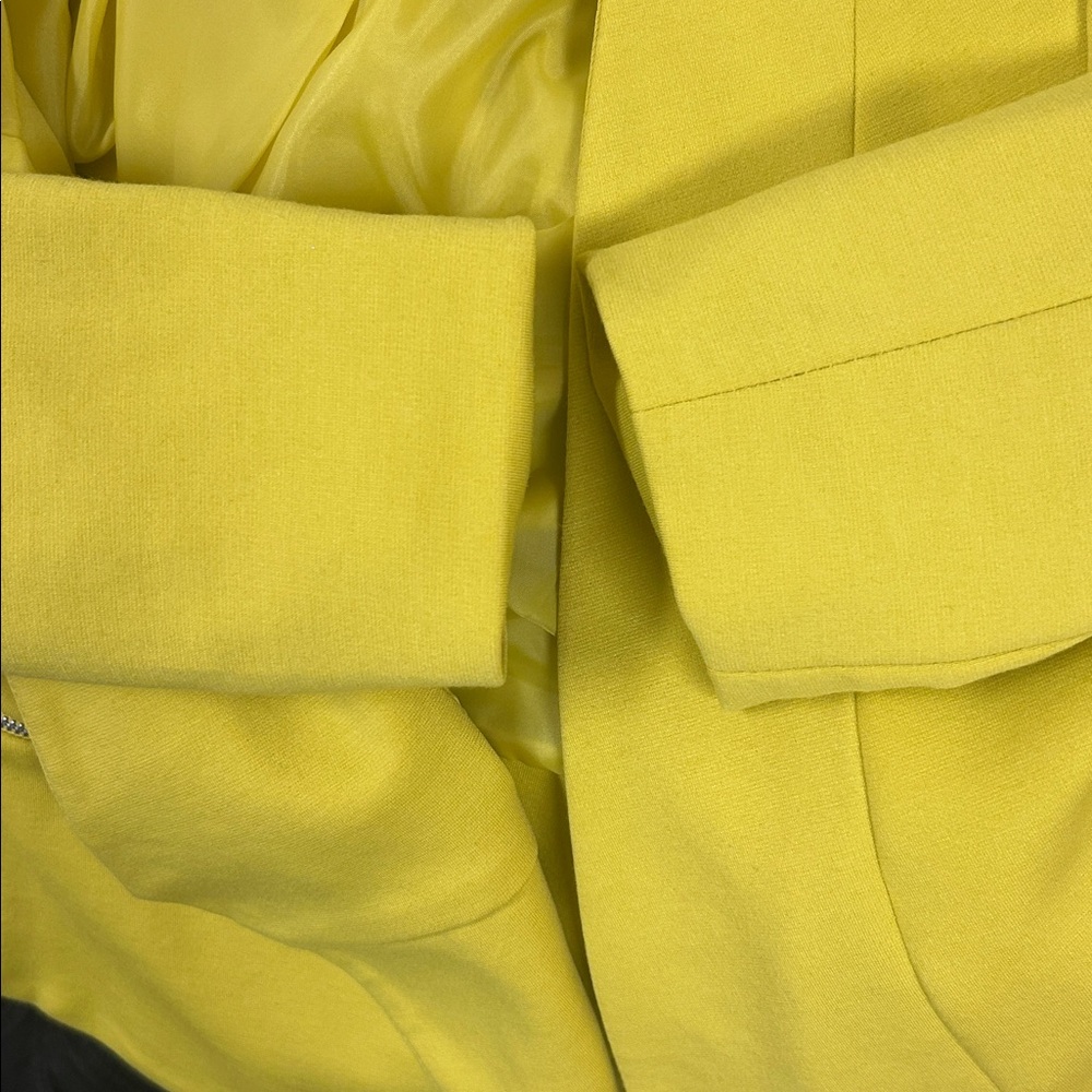 SET jacket and Top - Picture 11 of 15